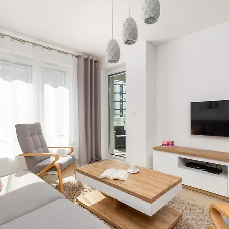 Mazowiecka Park By Renters * 코워브제크